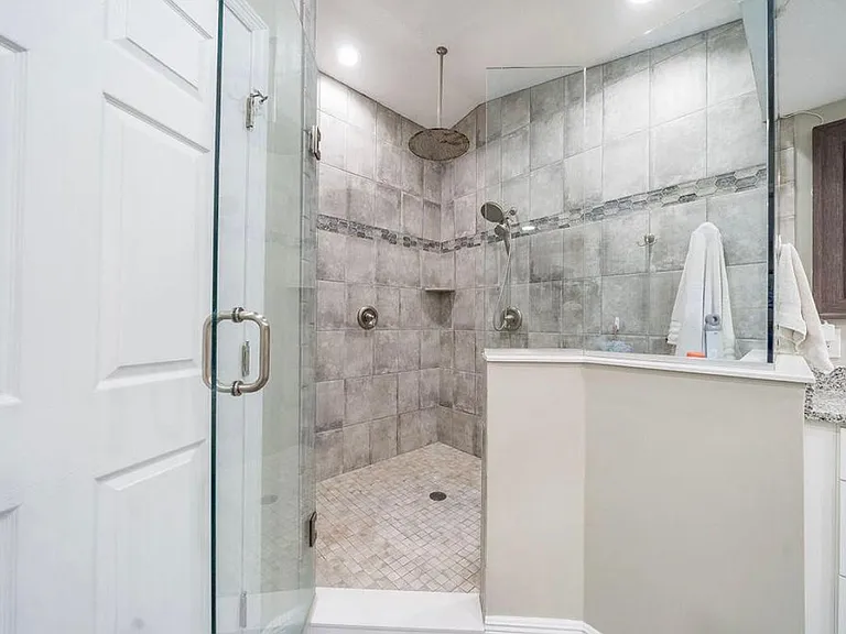 775 Howard St — Photo 21
