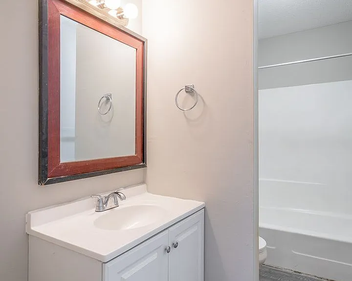 113 Goodson Ave — Photo 13