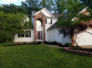 112 Deepwood Ct, Chardon, OH 44024