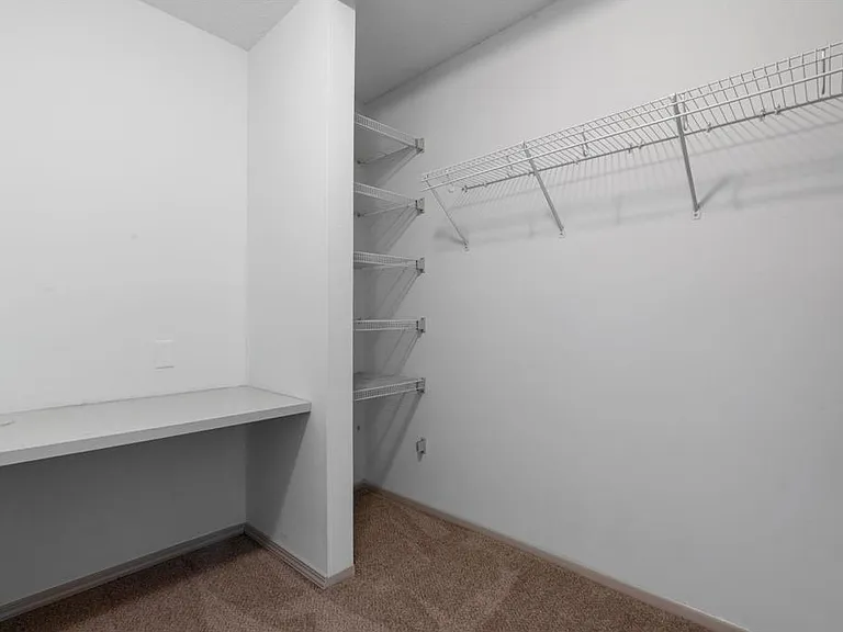 1156 Trailwood S — Photo 5
