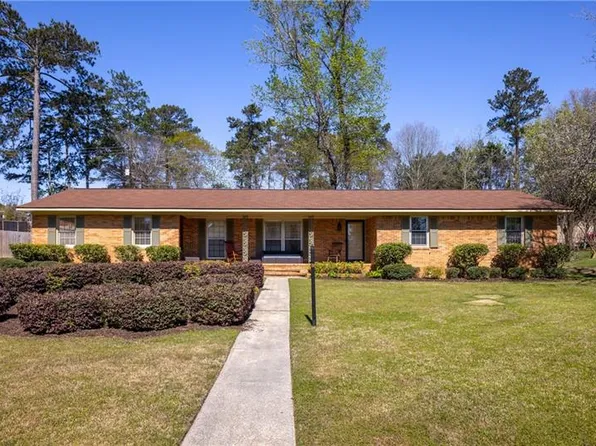 2608 40th Pl, Phenix City, AL 36867