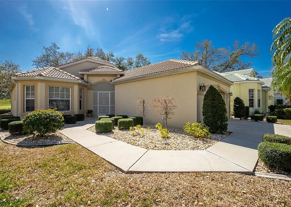 26162 Stillwater Cir
