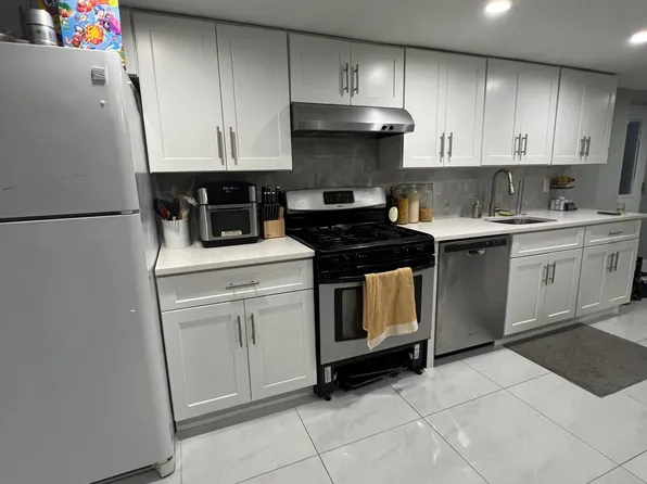 (undisclosed Address), Hicksville, NY 11801
