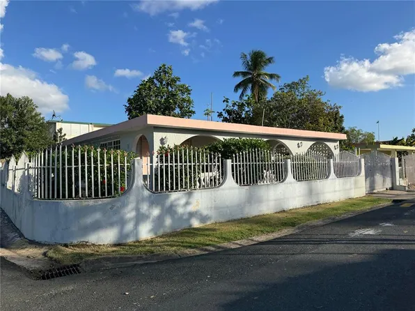 359 Calle Buenos Aires Sector Villa Cp, Toa Baja, PR 00951