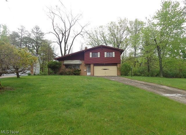 1st image of 8085 Worthington Park Dr