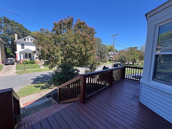3rd image of 623 Rhode Island Ave Unit 1
