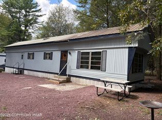 6 Snow Way, Albrightsville, PA 18210