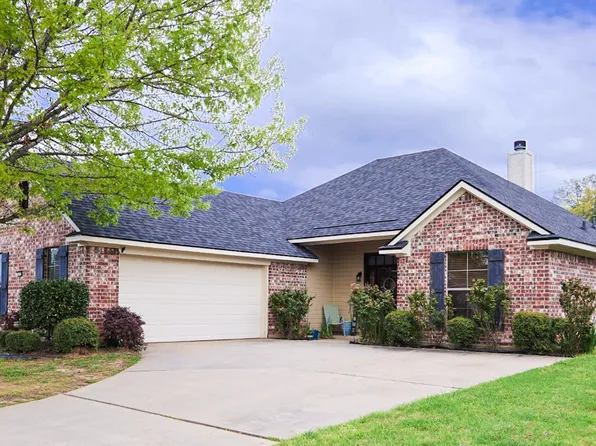 1032 Creole Dr, Bossier City, LA 71111