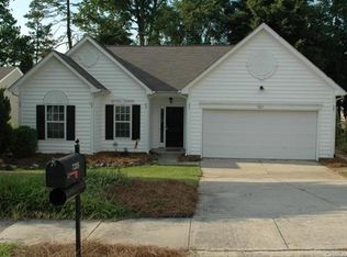 7205 Claiborne Woods Rd, Charlotte, NC 28216