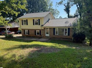 309 Willow Oaks Dr, Spartanburg, SC 29301