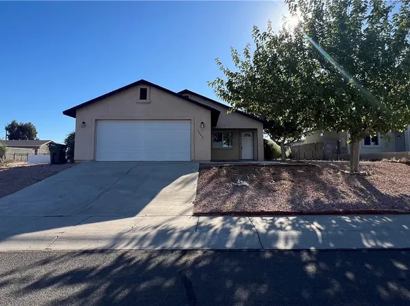 3262 N Eagle Rock Rd, Kingman, AZ 86401