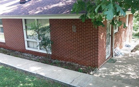 5th image of 901 Clearwood Ave