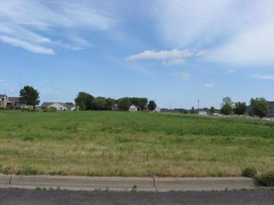 1423 Prairie Ave, Glencoe, MN, 55336