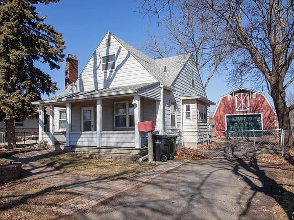 2nd image of 15708 Goddard Rd