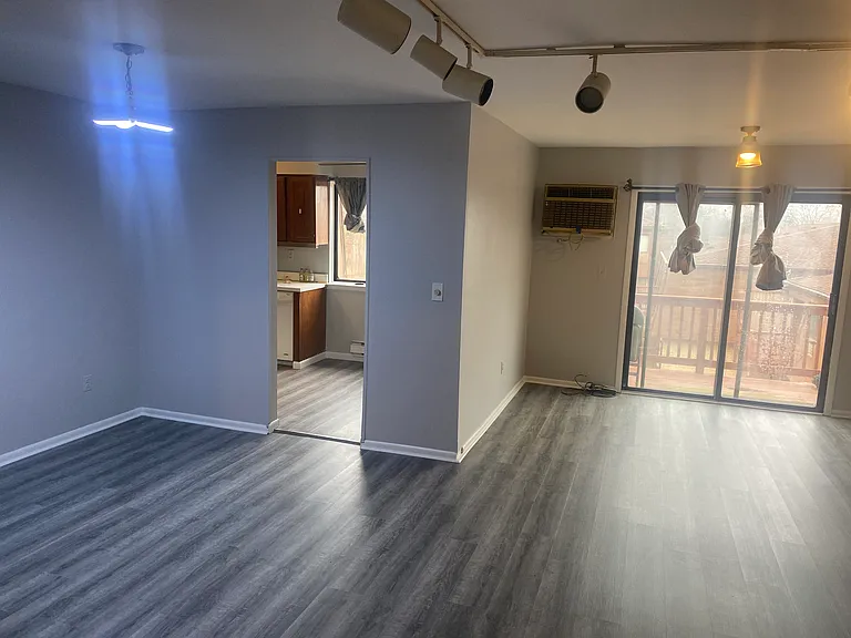 254 Richard Ct #25D — Photo 7