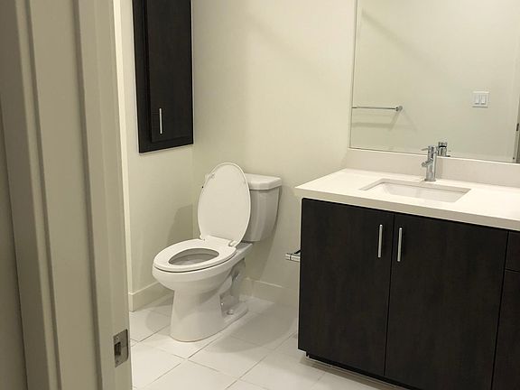 2nd image of 1506 Nolita