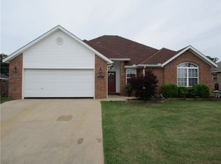 389 W Tanner Dr, Fayetteville, AR 72701