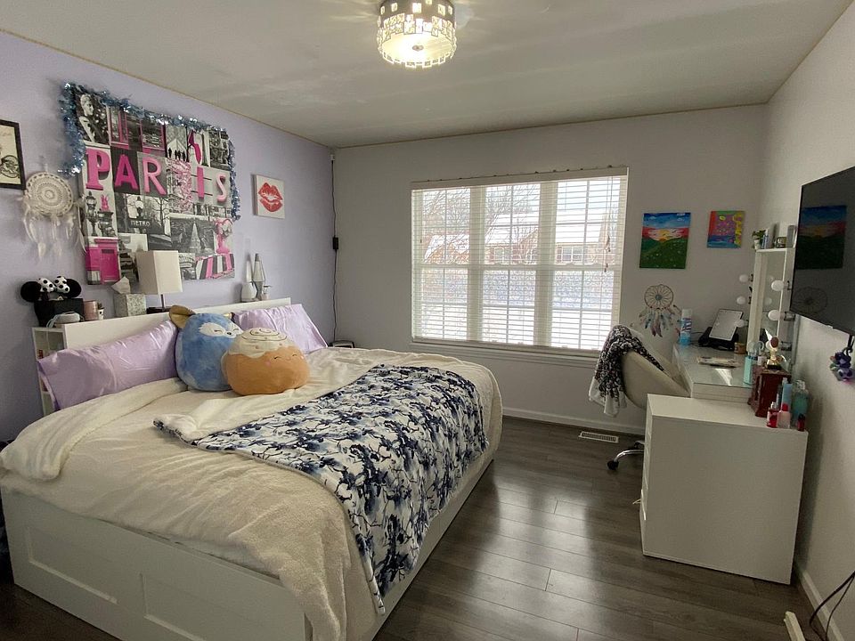 11474 14th Ave, Pleasant Prairie, WI 53158 Zillow