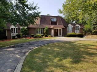 1145 86th St, Downers Grove, IL 60516