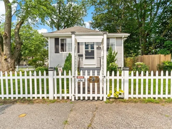1299 W Shore Rd, Warwick, RI 02889
