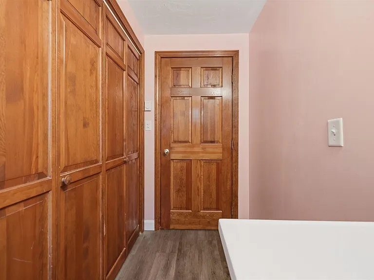 21 Janet Cir #2 — Photo 41