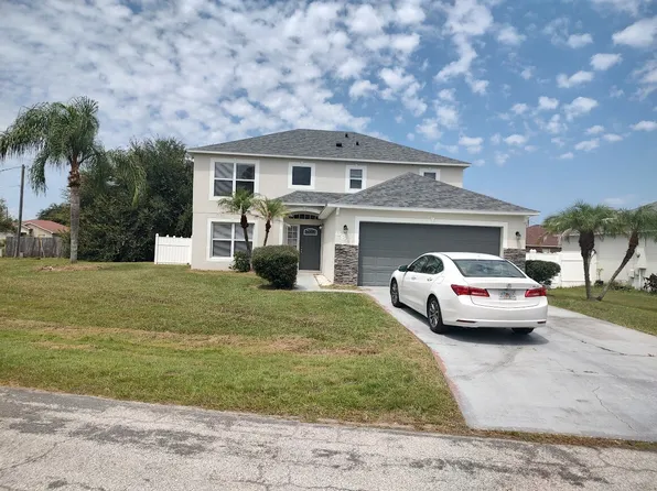 680 Basingstoke Ct, Kissimmee, FL 34758