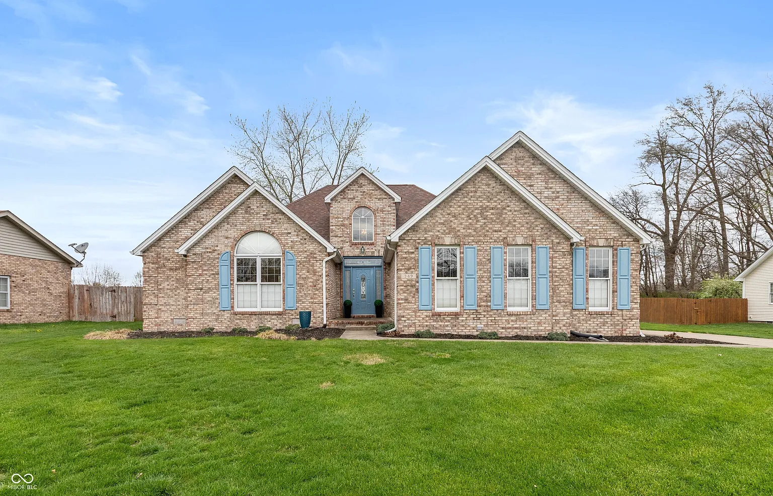 349 Mutton Creek Dr photo 1