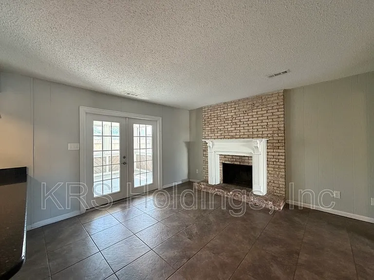 896 Jamestown Landing Rd — Photo 6