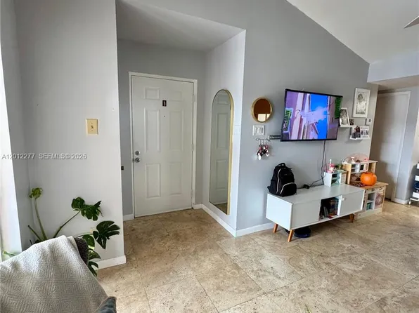 15325 SW 106th Ter APT 630, Miami, FL 33196