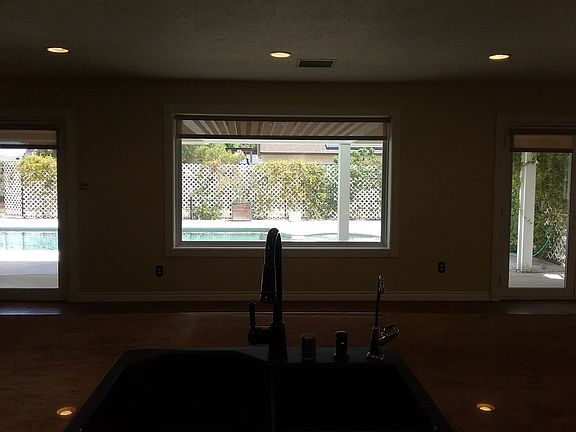 3rd image of 7245 Jenkins Ave