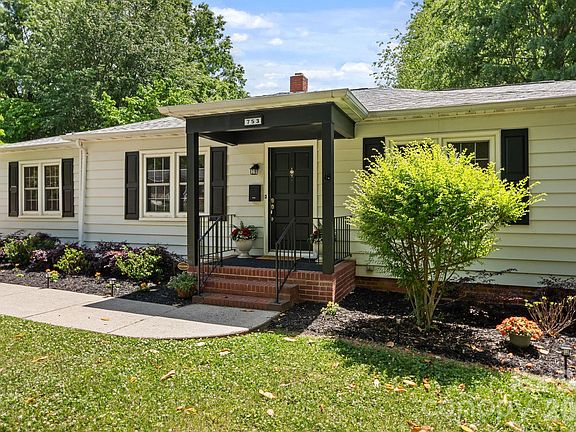 2nd image of 753 Carpenter Ave