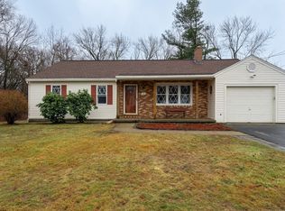 11 Ansonia Ave, Dracut, MA 01826
