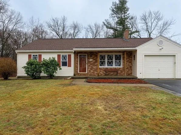 11 Ansonia Ave, Dracut, MA 01826