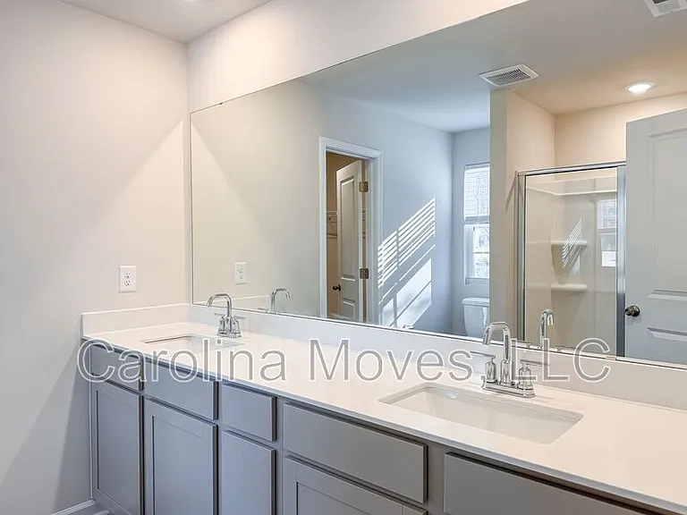 109 Clairvale Ct — Photo 13