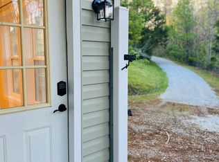 530 Slick Fisher Rd, Lake Toxaway, NC 28747