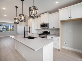 2048 S Holly St UNIT 4, Denver, CO 80222