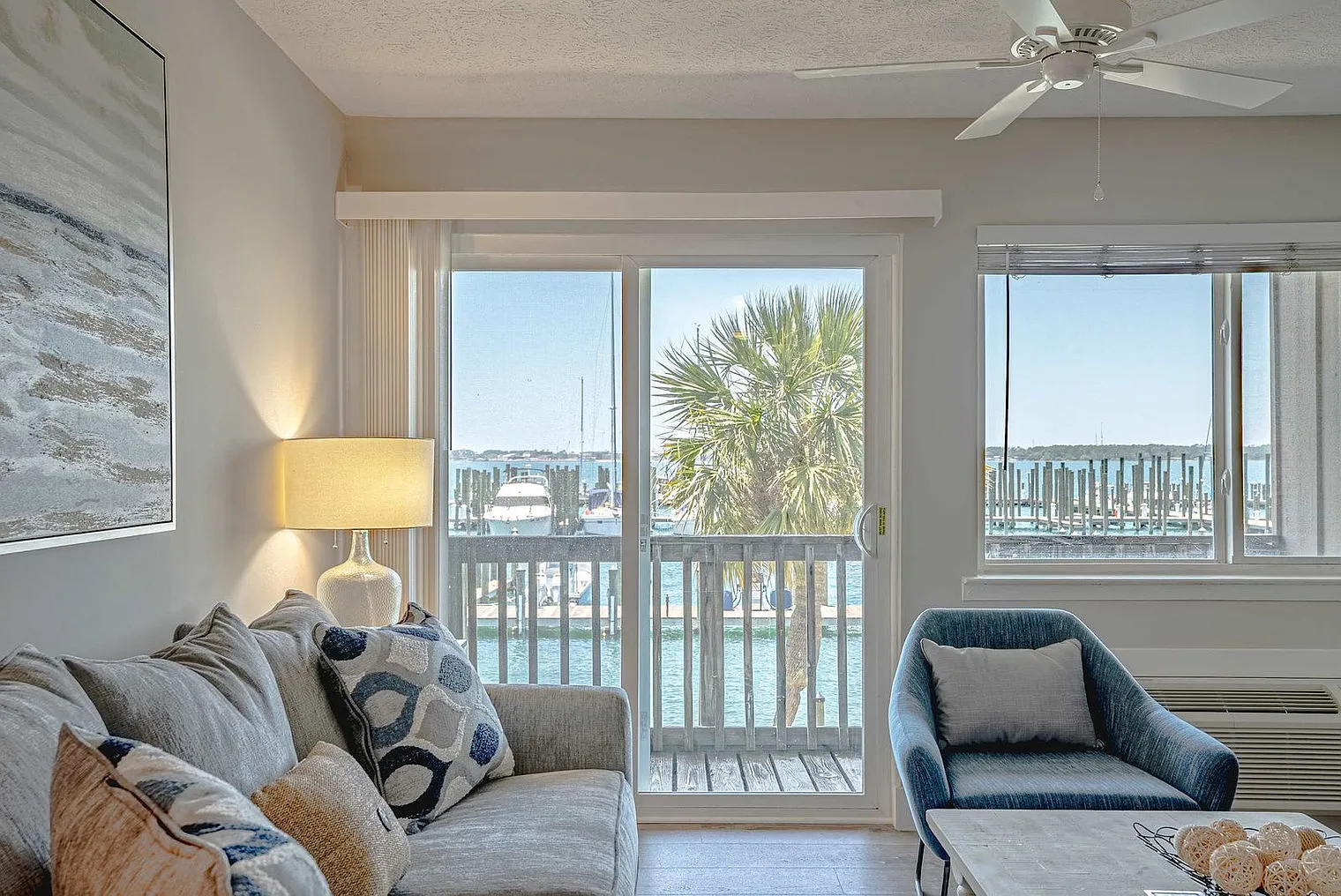 2 bed, 2.0 bath, 1194 sqft, $2,916 — Photo 4