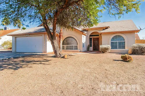 1313 N Avoca Photo 1
