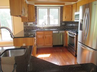 24 Number Five Green Dr, Saint Charles, MO 63303