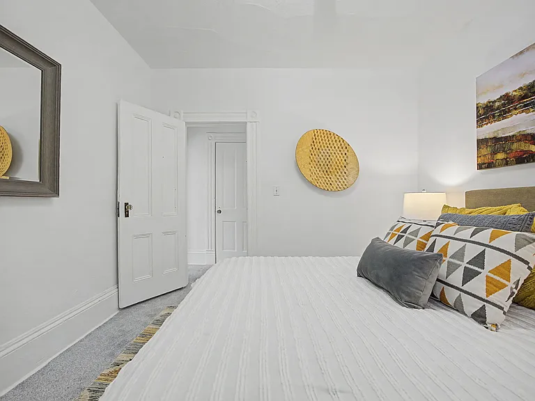 2220 SE Yamhill St — Photo 35