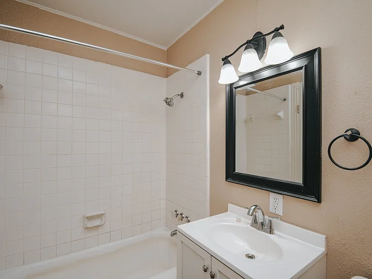 1503 E Virginia Ave #4 — Photo 10