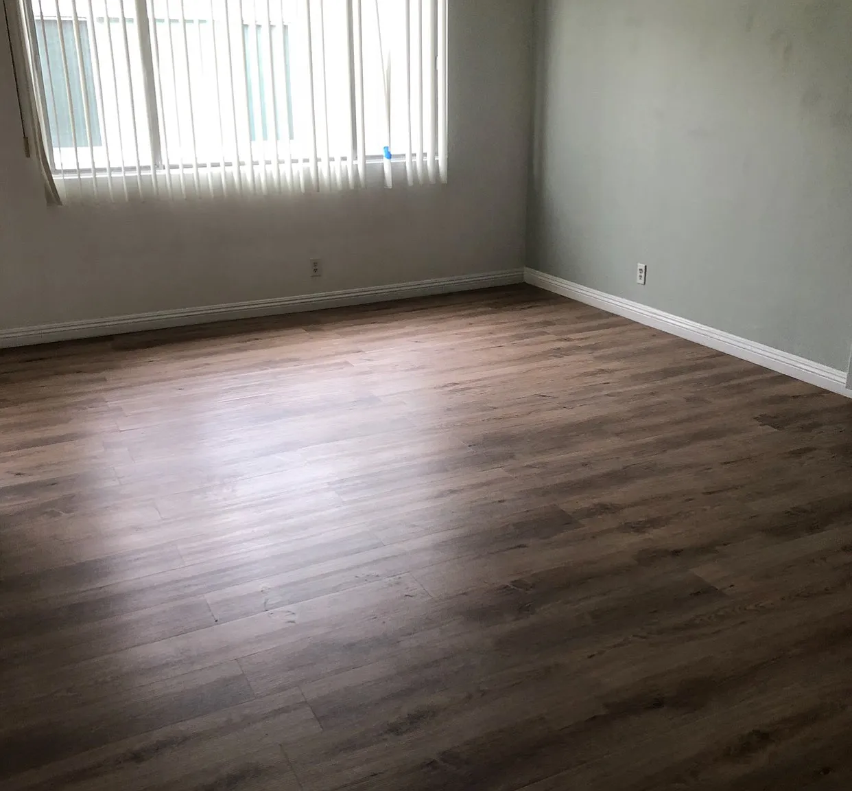 11815 Goshen Ave — Photo 3