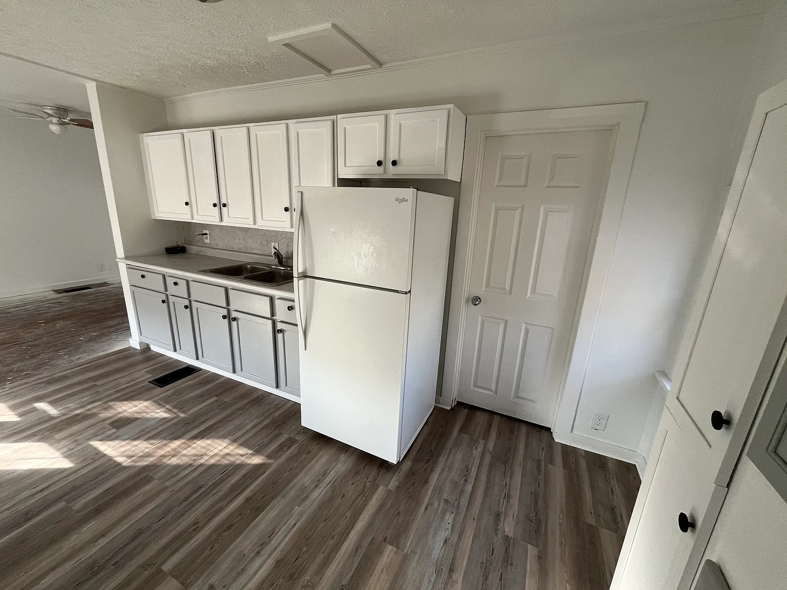 1 bed, $700 — Photo 4