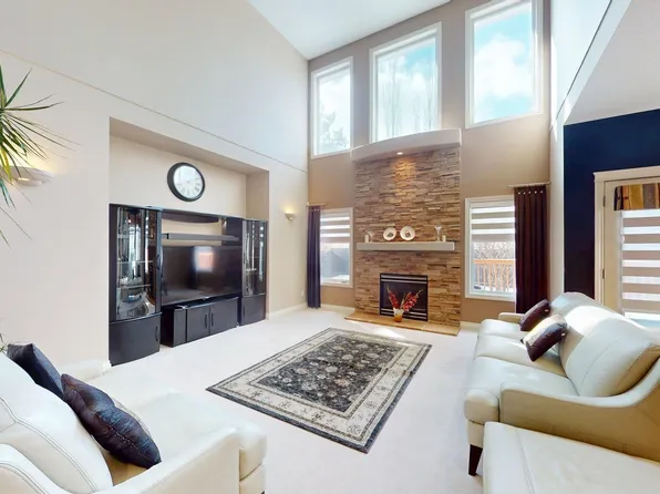 613 Todd Link NW, Edmonton, AB T6R 3C5