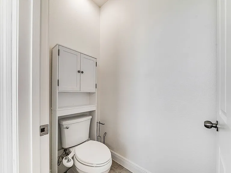 4921 Olivia Ct — Photo 17