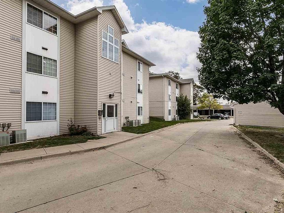 1st image of 930A Boston Way #1