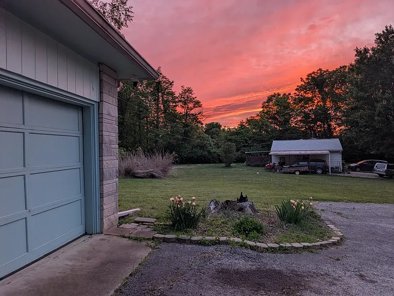 2880 E Bethel Ln — Photo 11
