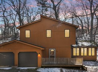 175 N Bailey Dr, Porter, IN 46304