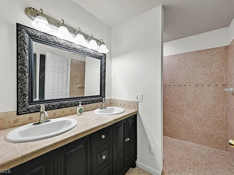 3645 Forestcrest Dr — Photo 11