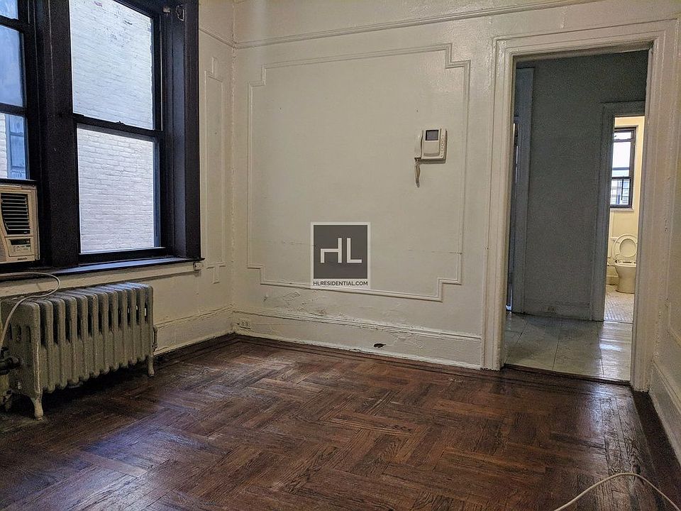 2nd image of 2849 34th St APT 20